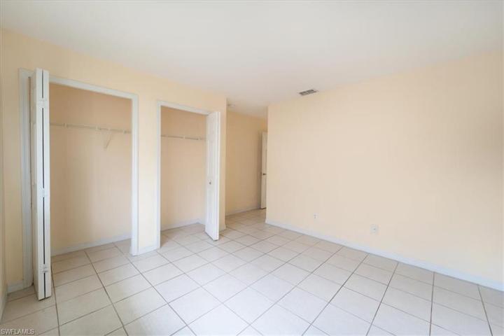 5316-5318  28th SW ST, LEHIGH ACRES, FL 33973