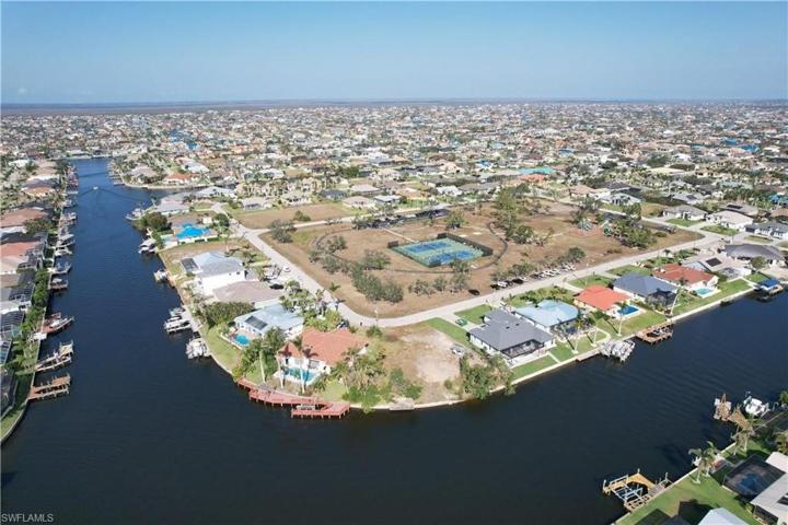 5313 SW 17th AVE, CAPE CORAL FL 33914