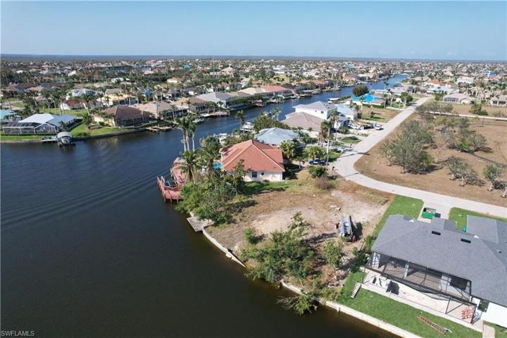 5313 SW 17th AVE, CAPE CORAL FL 33914