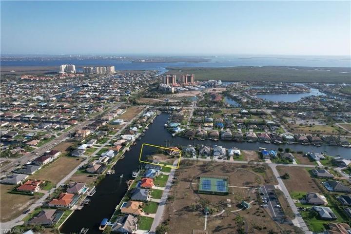 5313 SW 17th AVE, CAPE CORAL FL 33914