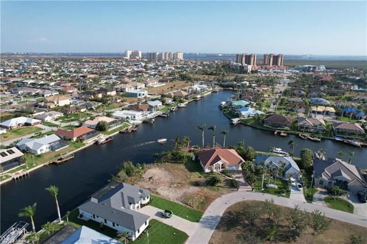 5313 SW 17th AVE, CAPE CORAL FL 33914