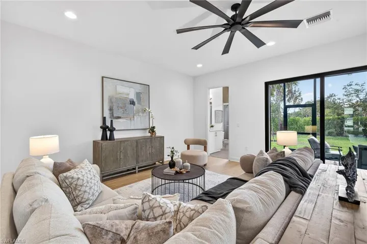 21072  Teak Tree  TER, Estero, FL 33928