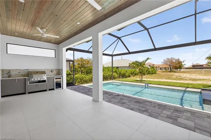 3327 Nw 2nd Ter, Cape Coral, Florida 33993
