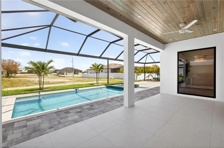 3327 Nw 2nd Ter, Cape Coral, Florida 33993