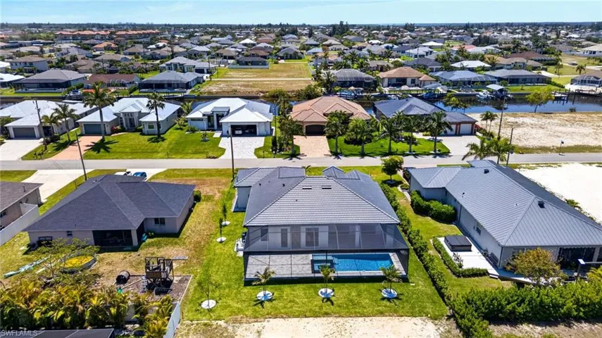 3327 Nw 2nd Ter, Cape Coral, Florida 33993