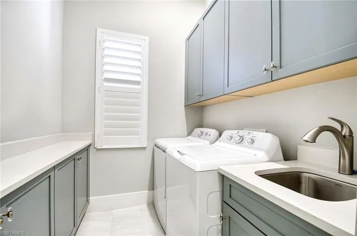Updated Laundry Room