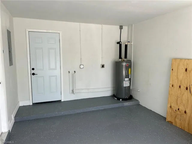20 Broadway Cir, Fort Myers, Florida 33901