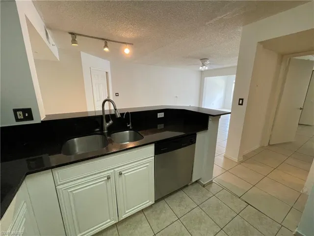 8265 Ibis Club Dr 603, Naples, Florida 34104