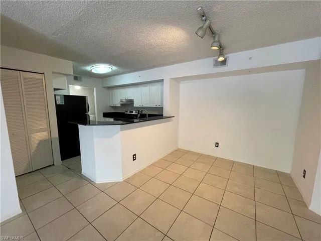 8265 Ibis Club Dr 603, Naples, Florida 34104