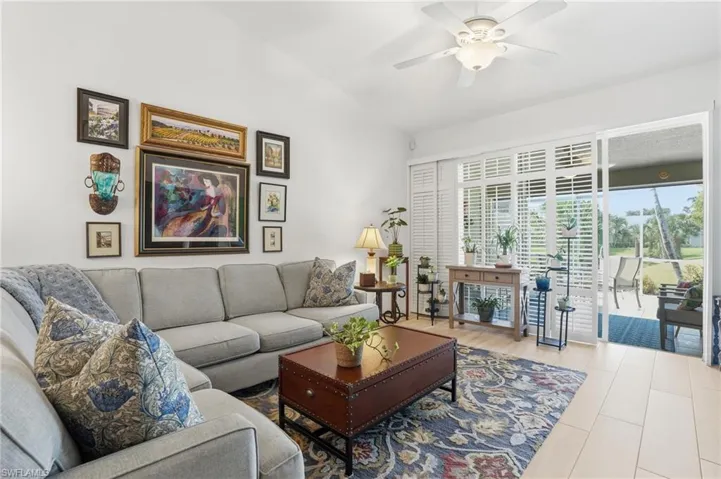 6195 Mandalay Cir 34, Naples, Florida 34112