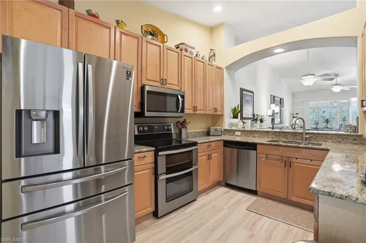 6195 Mandalay Cir 34, Naples, Florida 34112