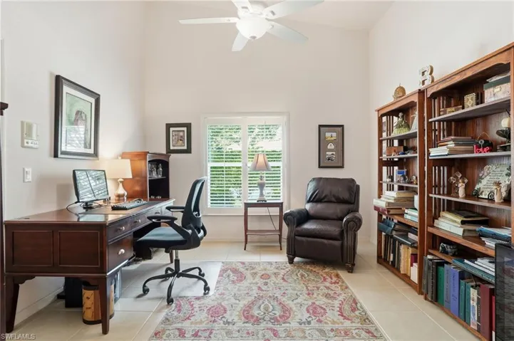6195 Mandalay Cir 34, Naples, Florida 34112