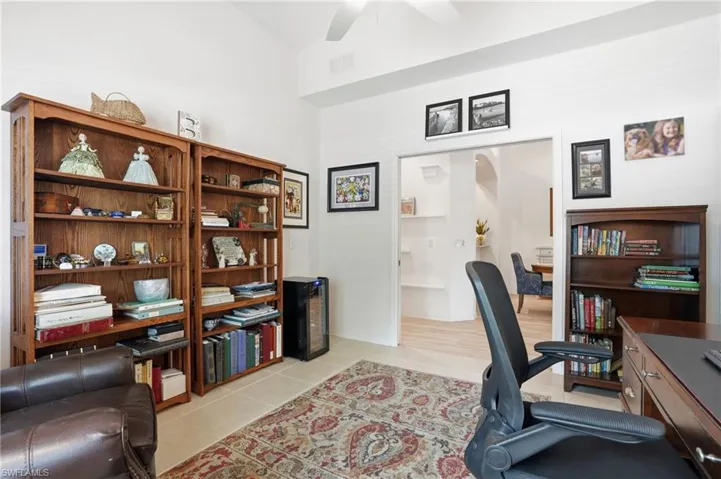 6195 Mandalay Cir 34, Naples, Florida 34112