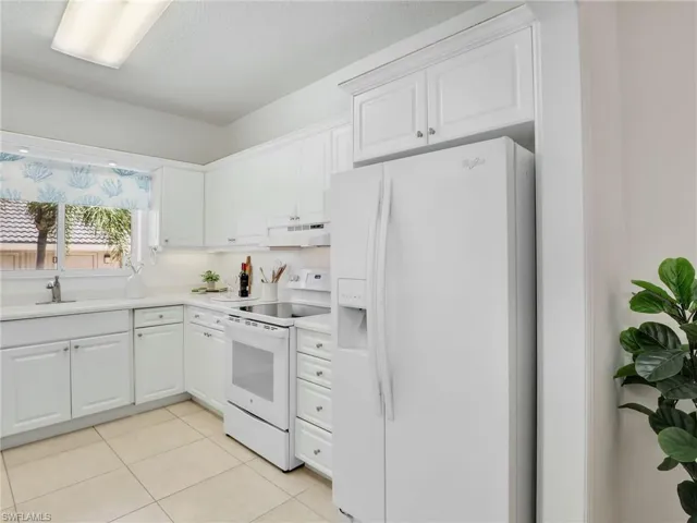 808  Arbor Lake  DR, Naples, FL 34110
