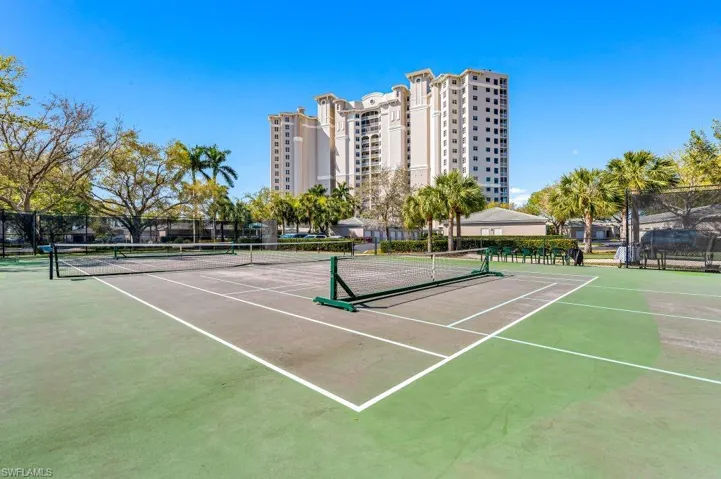 808  Arbor Lake  DR, Naples, FL 34110