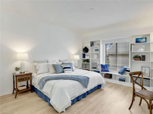 808  Arbor Lake  DR, Naples, FL 34110