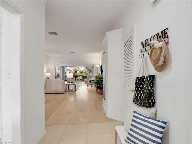 808  Arbor Lake  DR, Naples, FL 34110