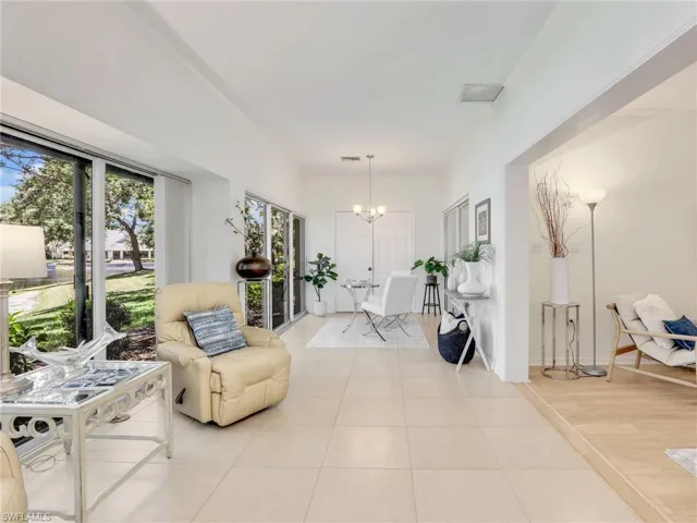 808  Arbor Lake  DR, Naples, FL 34110