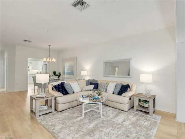 808  Arbor Lake  DR, Naples, FL 34110
