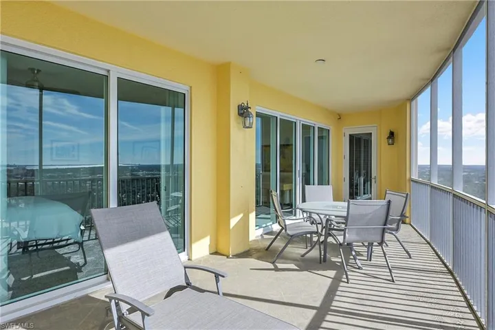2743 1st St # 2303, Fort Myers, Florida 33916