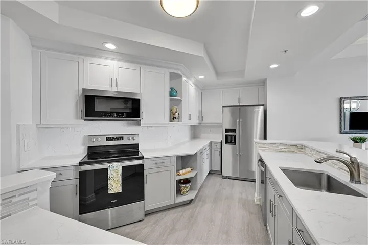 2743 1st St # 2303, Fort Myers, Florida 33916