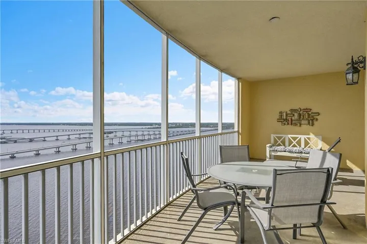 2743 1st St # 2303, Fort Myers, Florida 33916