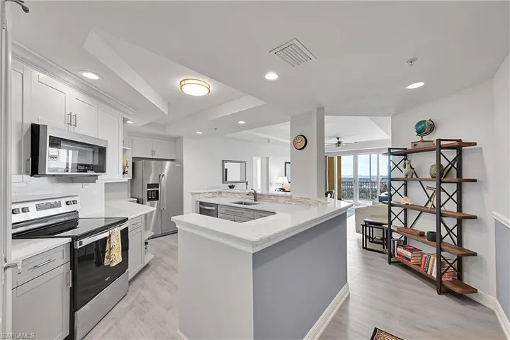 2743 1st St # 2303, Fort Myers, Florida 33916