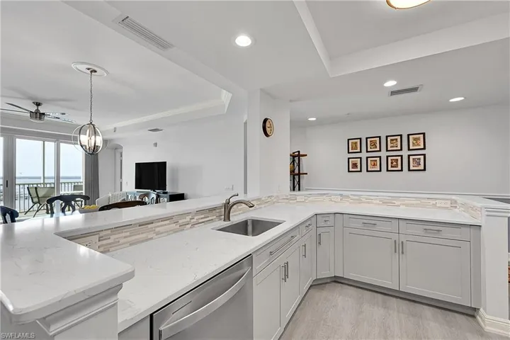 2743 1st St # 2303, Fort Myers, Florida 33916