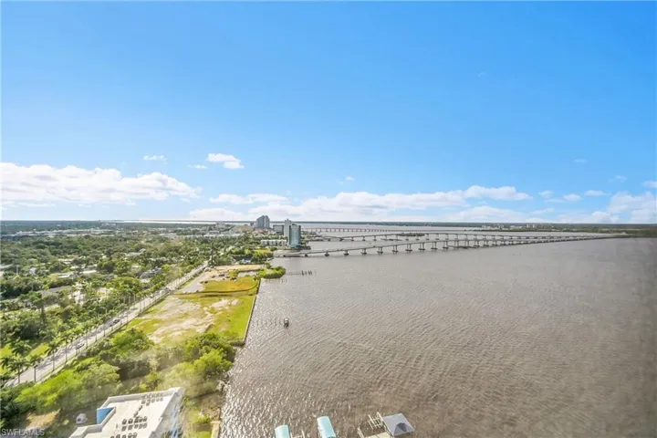 2743 1st St # 2303, Fort Myers, Florida 33916