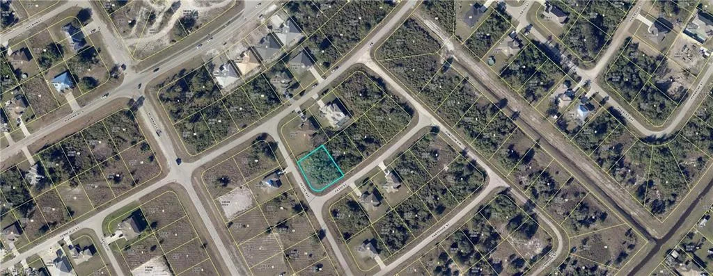 307 Patio ST, LEHIGH ACRES FL 33974