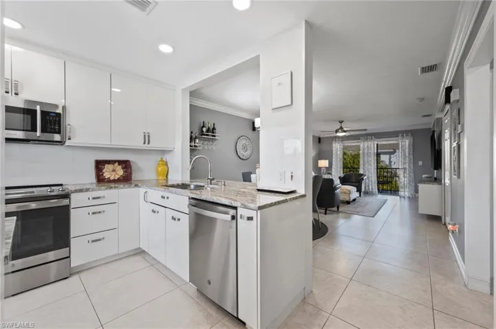 1519  Cape Coral W PKWY, Cape Coral, FL 33914