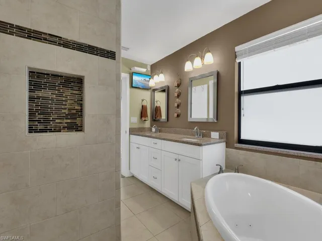Guest Suite Bath