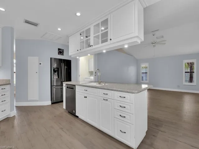 Kitchen w/ Designer Cabinetry