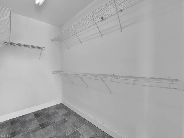 Master Suite Walk-In Closet