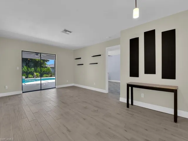 Foyer & Living Room