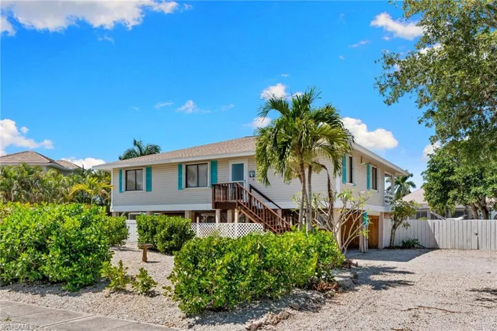 324 Waterleaf Ct, Marco Island, Florida 34145