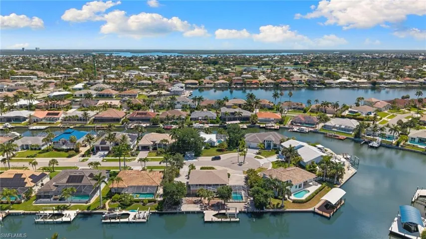 324 Waterleaf Ct, Marco Island, Florida 34145