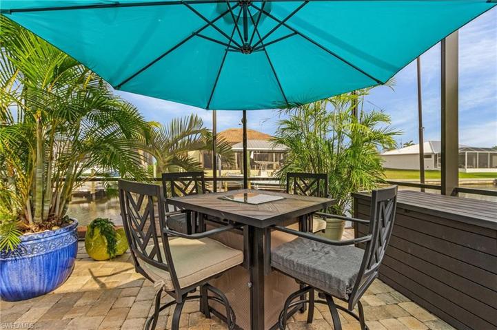 Sitting area in Lanai.