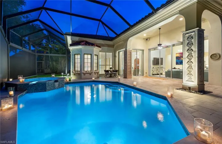 A dip in the large pool before you end your perfect day?