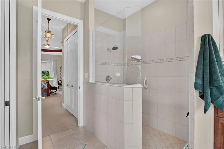 24908 Fairwinds Ln, Bonita Springs, Florida 34135