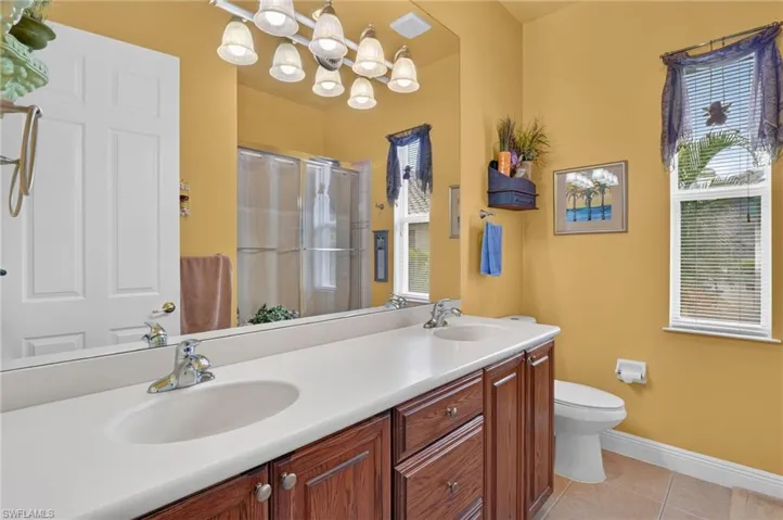 24908 Fairwinds Ln, Bonita Springs, Florida 34135