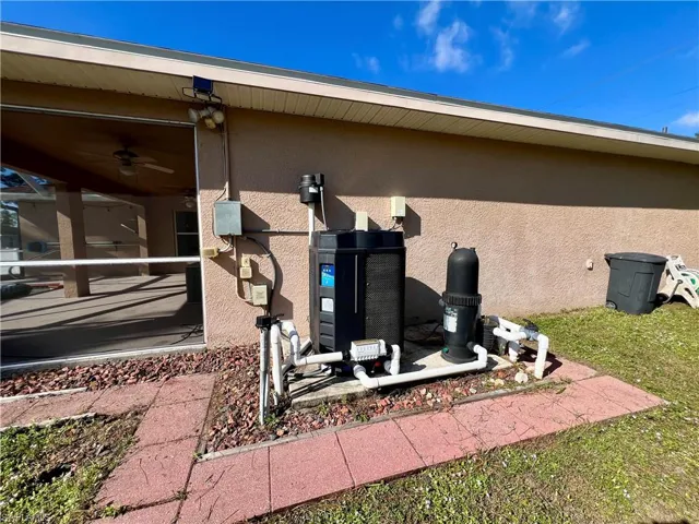Electric heat pump for pool/spa- NEW 2024