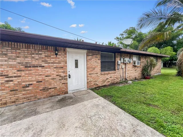 27913 Washington St, Bonita Springs, Florida 34135