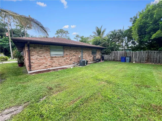 27913 Washington St, Bonita Springs, Florida 34135