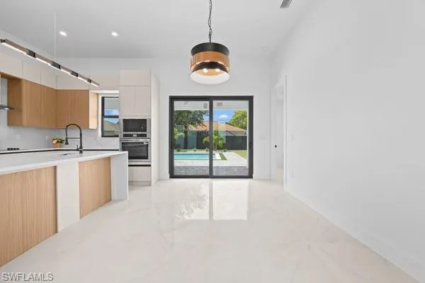 306 Ne 11th St, Cape Coral, Florida 33909