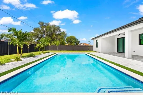 306 Ne 11th St, Cape Coral, Florida 33909