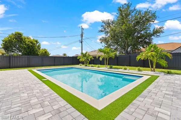 306 Ne 11th St, Cape Coral, Florida 33909