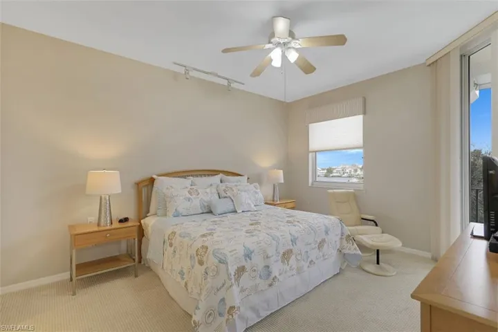 450 Launch Cir 404, Naples, Florida 34108