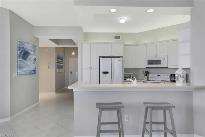 450 Launch Cir 404, Naples, Florida 34108