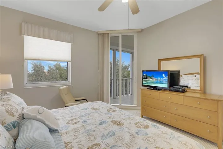 450 Launch Cir 404, Naples, Florida 34108
